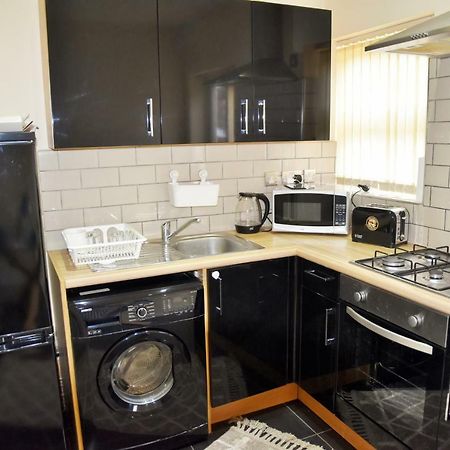 Luxury Duplex Apartment Бедфорд Екстериор снимка